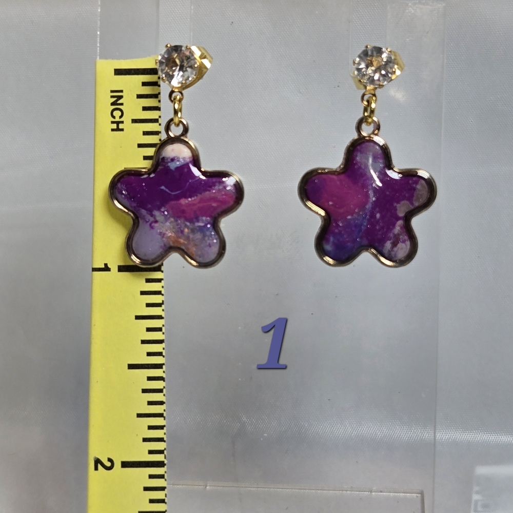 #169/170- Elegant Purple Star Drop Earrings